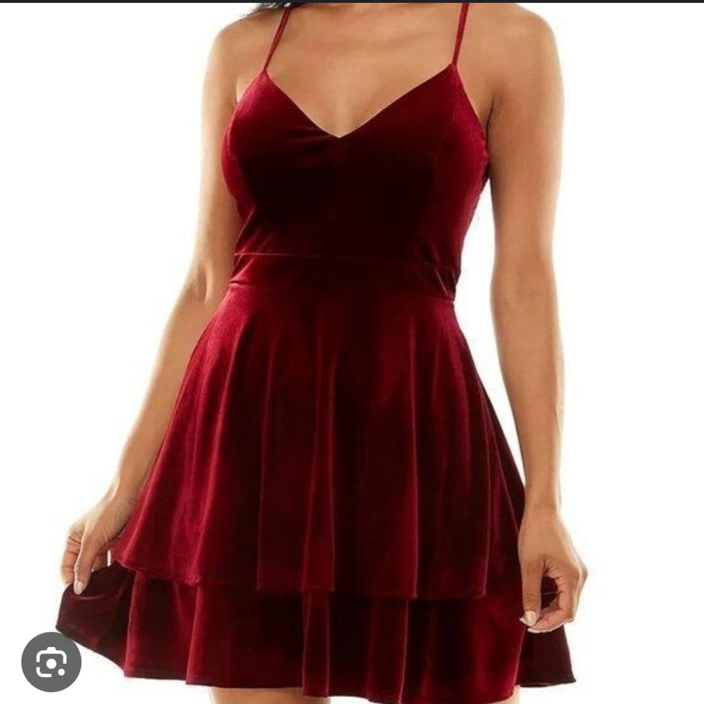 Elegant Velvet Mini Dress in Rich Red